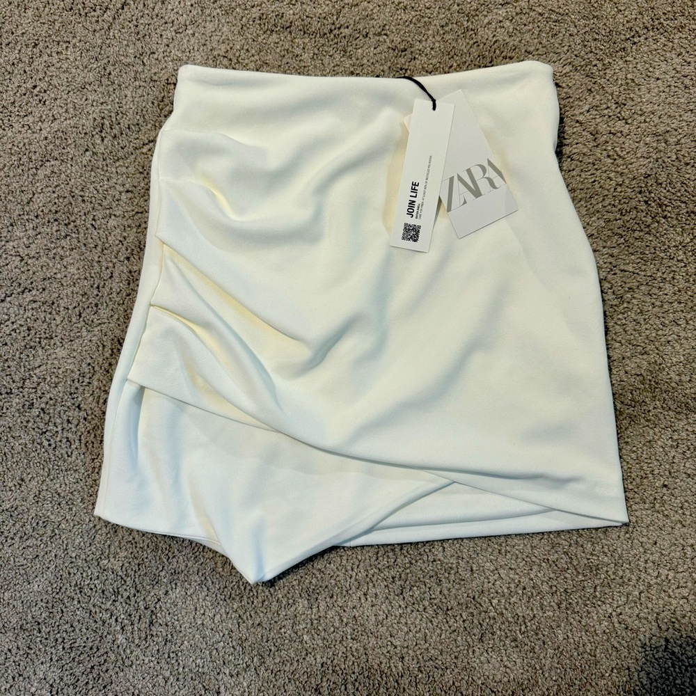 Zara Asymmetrical White Skirt